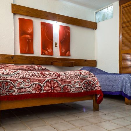Meson La Casa De Cuernavaca Hotel ภายนอก รูปภาพ