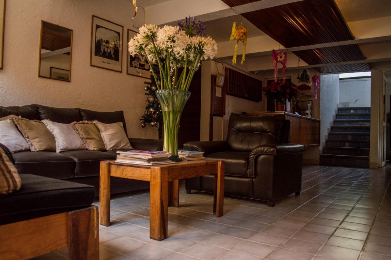 Meson La Casa De Cuernavaca Hotel ภายนอก รูปภาพ